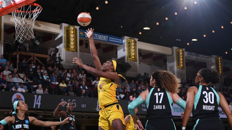 Defending in Space: Sylvia Fowles vs. Teaira&nbsp;McCowan